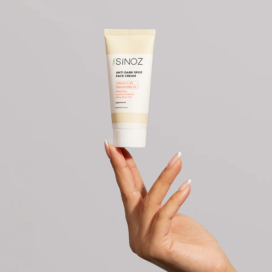 SiNOZ Anti Dark Spot Face Cream 40 ml | With Vitamin C 3% Niacinamide 2% | Also Contains Peptides , Licorice Extracts , Rice Bran Oil